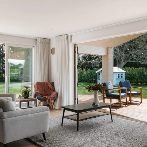 059 475B Kuranui Road Web