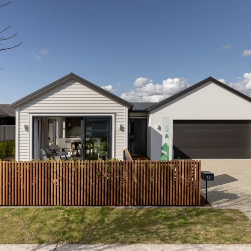 024 37 Flack Street Web