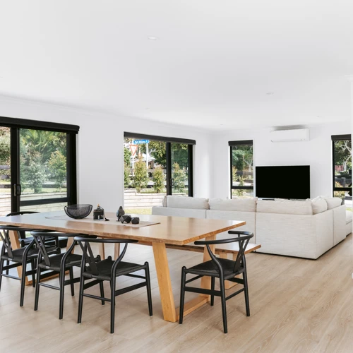 4 Mark Williams Web 37